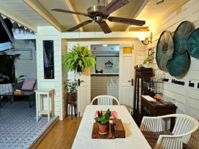 W home The Thai-style tranquil and cozy villa